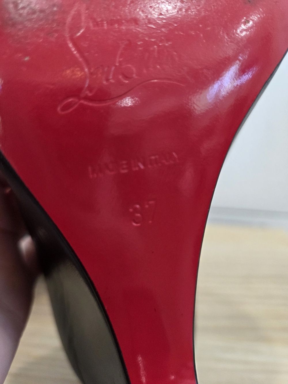 Christian Louboutin Classic Pumps - Picture 4 of 11